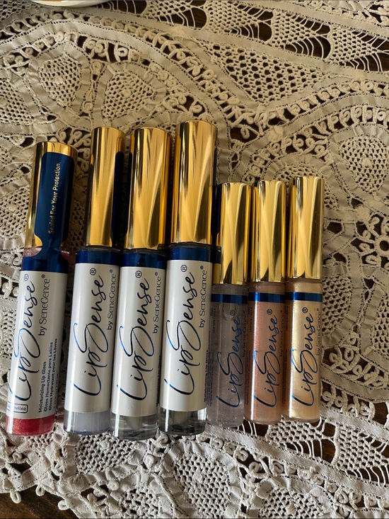 LipSense Other - NWT SEALED LipSense Moisturizing 7 Lip Gloss Bundle